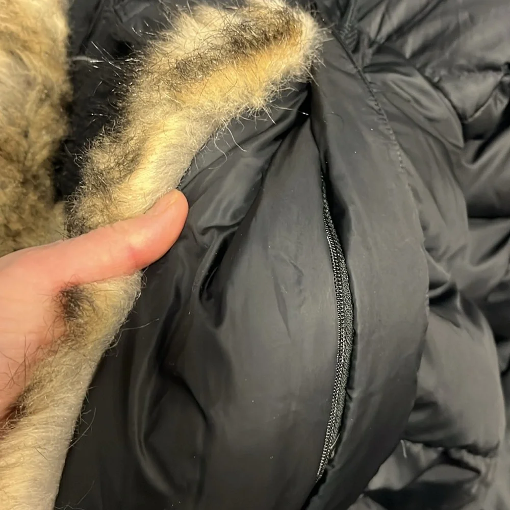 Women's Lodge Cascadian Down Parka, Size- Medium - Picture 12 of 13